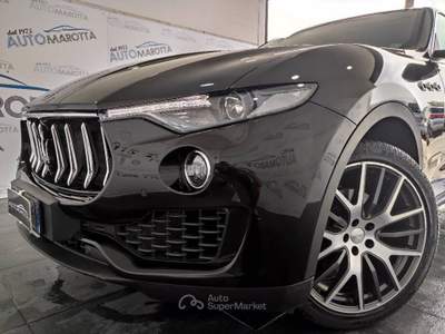 Maserati Levante 3.0 V6 275cv auto TAGLIANDI MASERATI ROSSOCORSA! Nero usata Limatola