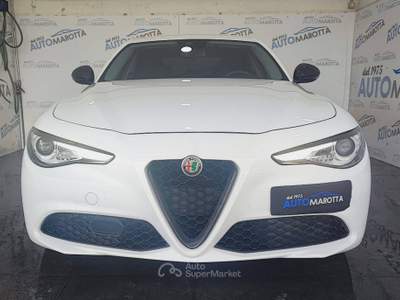 Alfa Romeo Giulia 2.2 t Super 150cv auto Bianco usata Limatola
