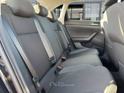 Volkswagen Taigo 1.0 tsi Life 110cv dsg con Telecam e CarPlay Nero usata Latina