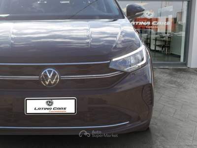 Volkswagen Taigo 1.0 tsi Life 110cv dsg con Telecam e CarPlay Nero usata Latina