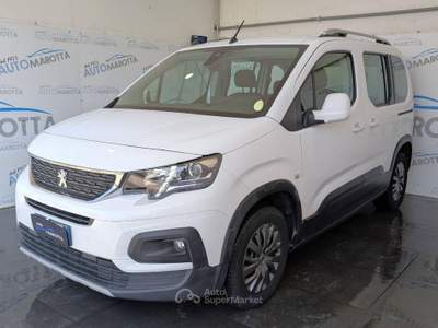 Peugeot Rifter 1.5 bluehdi Allure s&s 130cv eat8 Bianco usata Limatola