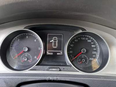 Volkswagen Golf 1.6 TDI 110 CV DSG 5p. Comfortline BlueMotion Tech Bianco usata Rivignano Teor