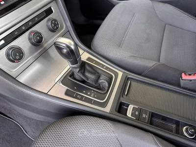 Volkswagen Golf 1.6 TDI 110 CV DSG 5p. Comfortline BlueMotion Tech Bianco usata Rivignano Teor