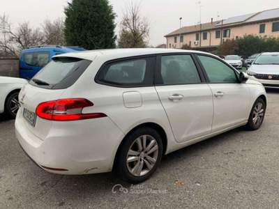 Peugeot 308 BlueHDi 120 S&S EAT6 SW Business Navi Automatica Bianco usata Rivignano Teor