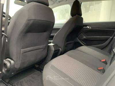 Peugeot 308 BlueHDi 120 S&S EAT6 SW Business Navi Automatica Bianco usata Rivignano Teor