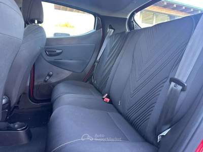 Lancia Ypsilon 1.0 FireFly 5 porte S&S Hybrid Ecochic Silver Rosso usata Rivignano Teor