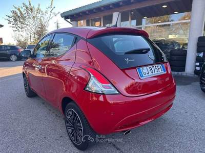 Lancia Ypsilon 1.0 FireFly 5 porte S&S Hybrid Ecochic Silver Rosso usata Rivignano Teor