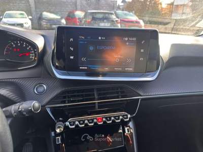 Peugeot 208 PureTech 100 Stop&Start 5 porte Allure Bianco usata Rivignano Teor