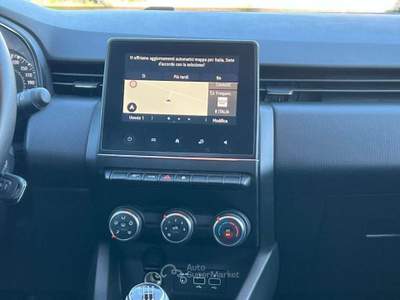 Renault Clio TCe 90 CV 5 porte Techno Arancione usata Rivignano Teor