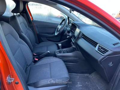Renault Clio TCe 90 CV 5 porte Techno Arancione usata Rivignano Teor