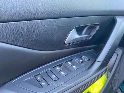 Peugeot 308 BlueHDi 130 S&S EAT8 SW Allure Pack Verde usata Rivignano Teor