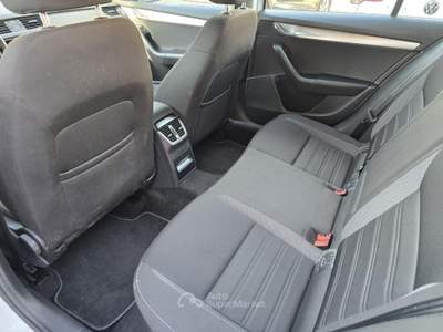 Skoda Octavia 1.6 TDI SCR 115 CV Wagon Executive Bianco usata Lavis