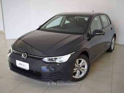Volkswagen Golf 1.0 eTSI EVO DSG Life Rosso usata Pozzuoli