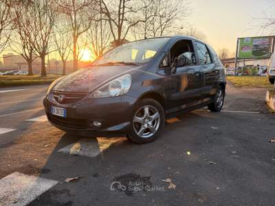 Honda Jazz HONDA JAZZ BENZINA EURO 4 OK NEO PATENTATI usata Torino Honda Jazz HONDA JAZZ BENZINA EURO 4 OK NEO PATENTATI usata Torino