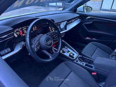 Audi A3  Sportback 35 2.0 tdi S line Edition s-tronic Bianco usata Grezzana