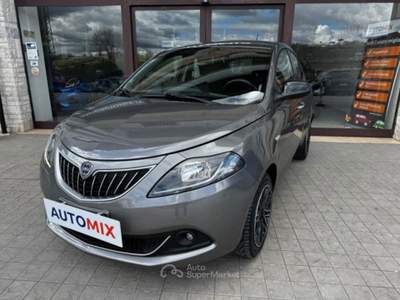 Lancia Ypsilon 1.0 firefly hybrid Gold s&s 70cv Grigio usata Campobasso