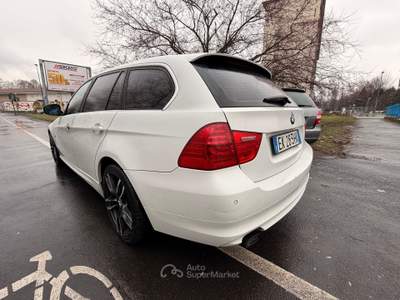 BMW Serie 3 320d BMW 320d TOURING 2012 usata Torino