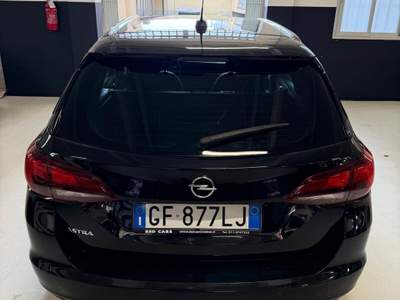 Opel Astra S&S AT9 Sports Tourer Business Eleg. Nero usata Torino