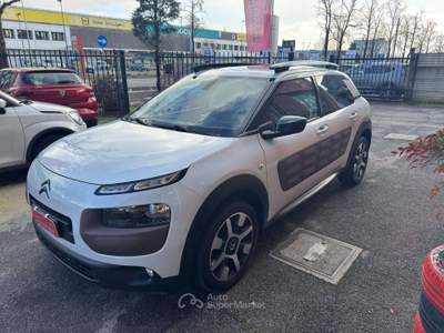 Citroen C4 Cactus 1.6 bluehdi Shine 100cv ETG6 AUTO TETTO Bianco usata Cernusco sul Naviglio