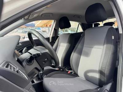 Hyundai i20 1.1 CRDi 75cv Style Bianco usata San Giuseppe Vesuviano