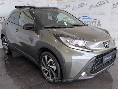 Toyota Aygo 1.0 Lounge Air 72cv Verde usata Limatola