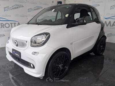 Smart ForTwo 1.0 Superpassion 71cv twinamic Bianco usata Limatola
