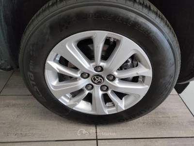 Toyota Yaris Cross  -  1.5 hybrid 5p. e-cvt awd-i business Bianco usata LEGNANO