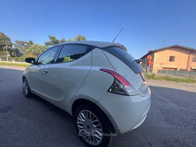 Lancia Ypsilon 5 porte GPL Ecochic Silve usata GUSSAGO