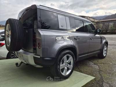 Land Rover Defender 110 3.0d i6 mhev X-Dynamic SE awd 200cv auto Grigio usata Nave