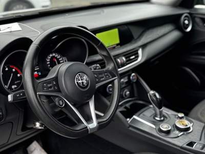 Alfa Romeo Stelvio AT8 Super Nero usata SOMMA VESUVIANA