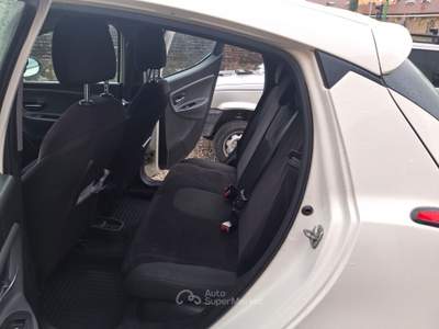 Lancia Ypsilon 5p Platinum Bianco usata Calci