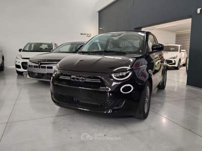 Fiat 500 Berlina Hybrid Pop Nero usata Putignano