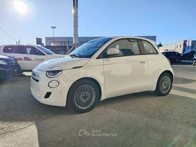 Fiat 500 Berlina Hybrid Pop Nero usata Putignano