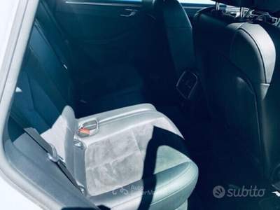 Porsche Macan 2.0T BIANCA 252 CV-PELLE Bianco usata Isernia