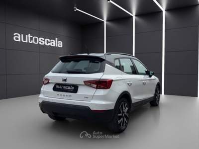 Seat Arona 1.0 TGI Black Edition Bianco usata San Nicola la Strada