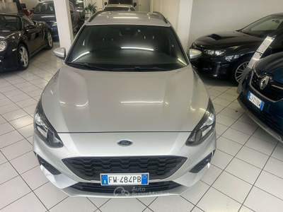Ford Focus Focus V 1.5 Ecoblue ST-Line Co-Pilot S Argento usata Caravaggio