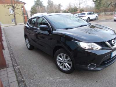 Nissan Qashqai unicoproprietario gancio traino Nero usata ALBINEA