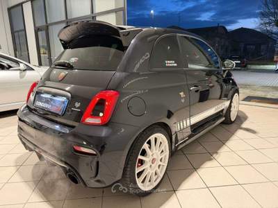 Abarth 695 695 1.4 t-jet ESSEESSE 180cv AKRAPOVIC usata RAVENNA
