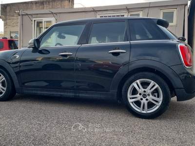 MINI 1.5 Cooper D Hype 5 1.2 One 5 porte-75CV-55KW-BENZINA-EURO6- Nero usata San Giuseppe Vesuviano