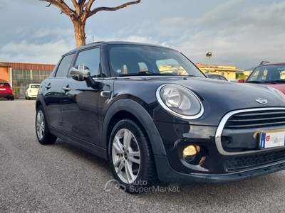 MINI 1.5 Cooper D Hype 5 1.2 One 5 porte-75CV-55KW-BENZINA-EURO6- Nero usata San Giuseppe Vesuviano
