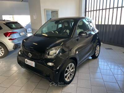 Smart ForTwo 1.0 Passion Tetto Navy Nero usata Gozzano