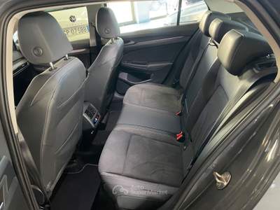 Volkswagen Golf DSG SCR Style Grigio usata Gozzano