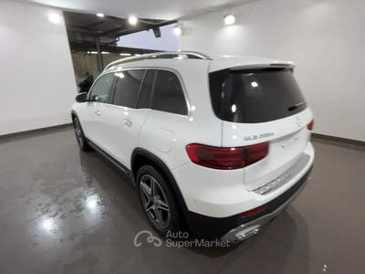 Mercedes-Benz Classe GLB MERCE GLB 200D AMG LINE 150CV AUTO GLB 200d AMG Line 150cv auto Bianco usata Roma