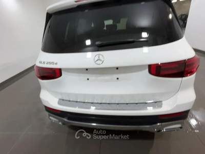 Mercedes-Benz Classe GLB MERCE GLB 200D AMG LINE 150CV AUTO GLB 200d AMG Line 150cv auto Bianco usata Roma