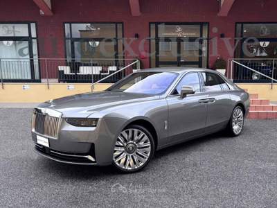Rolls Royce Ghost Ghost II 6.7 V12 Silver Badge MODEL YEAR 2026 Argento usata Pistoia