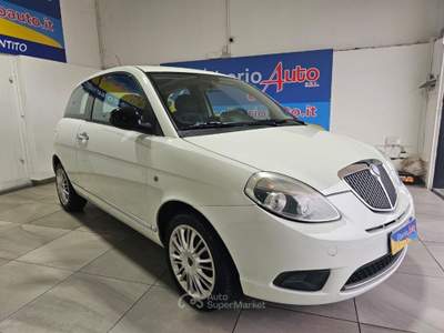 Lancia Ypsilon 1.3 MJT 75 CV Platinum Bianco usata ADRANO