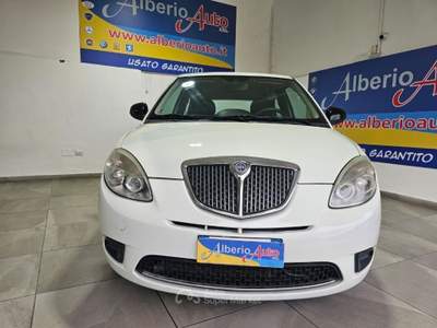 Lancia Ypsilon 1.3 MJT 75 CV Platinum Bianco usata ADRANO