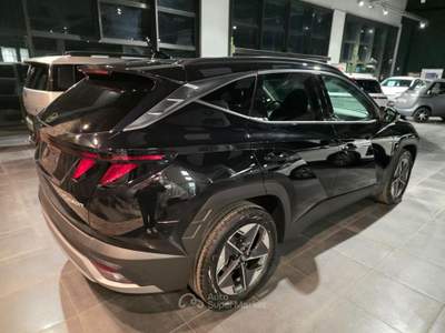 Hyundai Tucson 1.6 CRDI 48V DCT Business Nero usata Pesaro