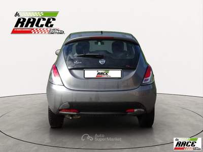 Lancia Ypsilon 1.2 69 CV 5 porte GPL Ecochic Gold Grigio usata Pieve a Nievole