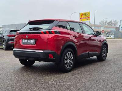 Peugeot 2008 PureTech 100 S&S Active Rosso usata Cento